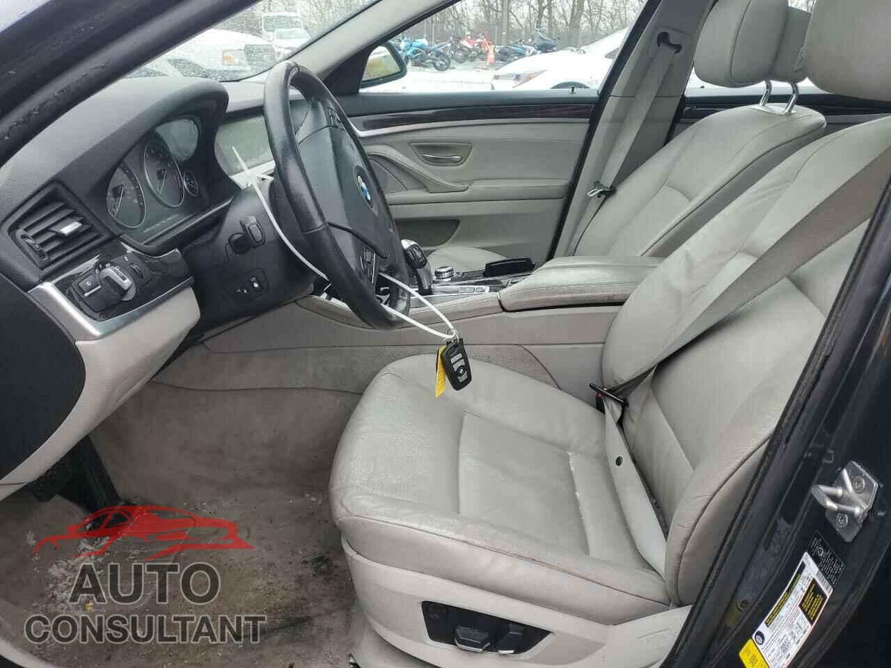 BMW 5 SERIES 2011 - WBAFR1C58BC742836