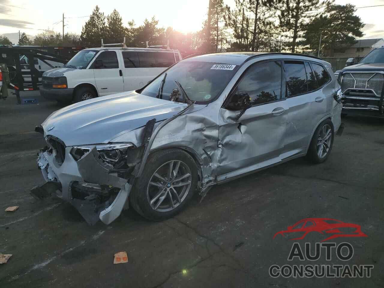 BMW X3 2018 - 5UXTS3C54J0Y95119