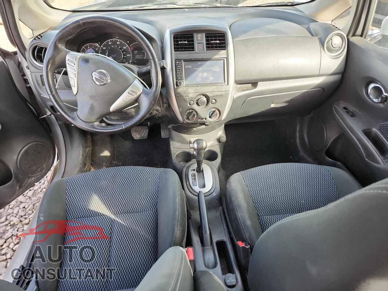 NISSAN VERSA 2019 - 3N1CE2CP3KL363274