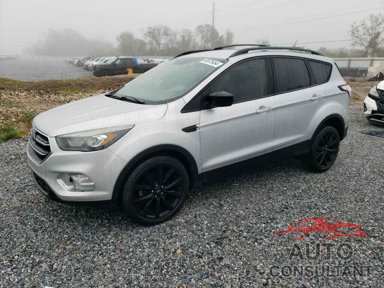 FORD ESCAPE 2017 - 1FMCU0GD3HUB86014