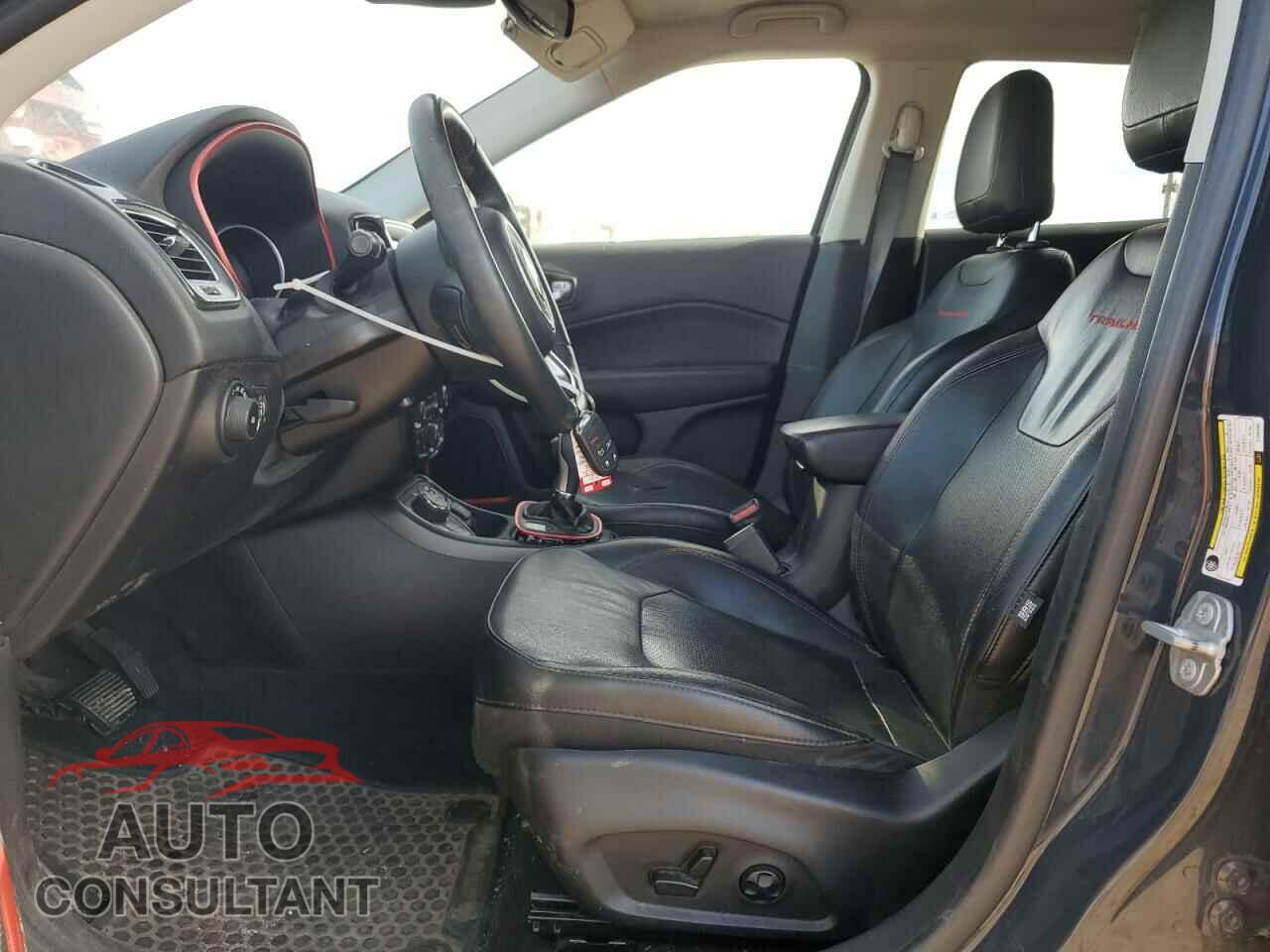 JEEP COMPASS 2018 - 3C4NJDDB9JT337597
