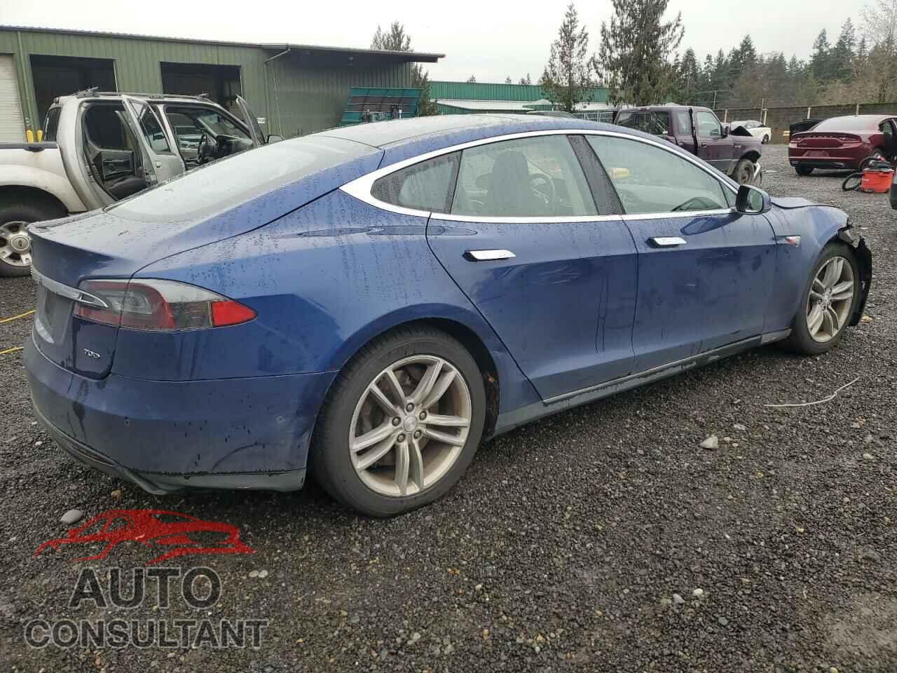 TESLA MODEL S 2015 - 5YJSA1S22FF086299