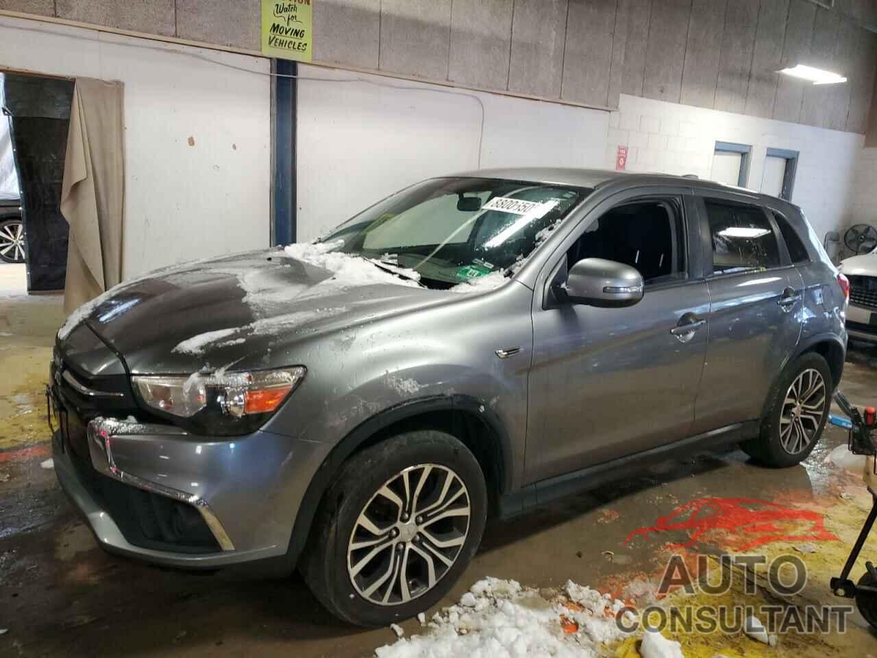 MITSUBISHI OUTLANDER 2018 - JA4AR3AU7JU024958