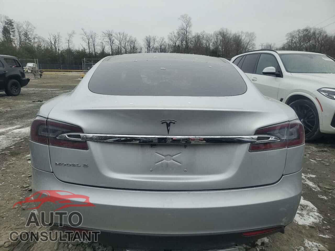 TESLA MODEL S 2013 - 5YJSA1AC9DFP10705