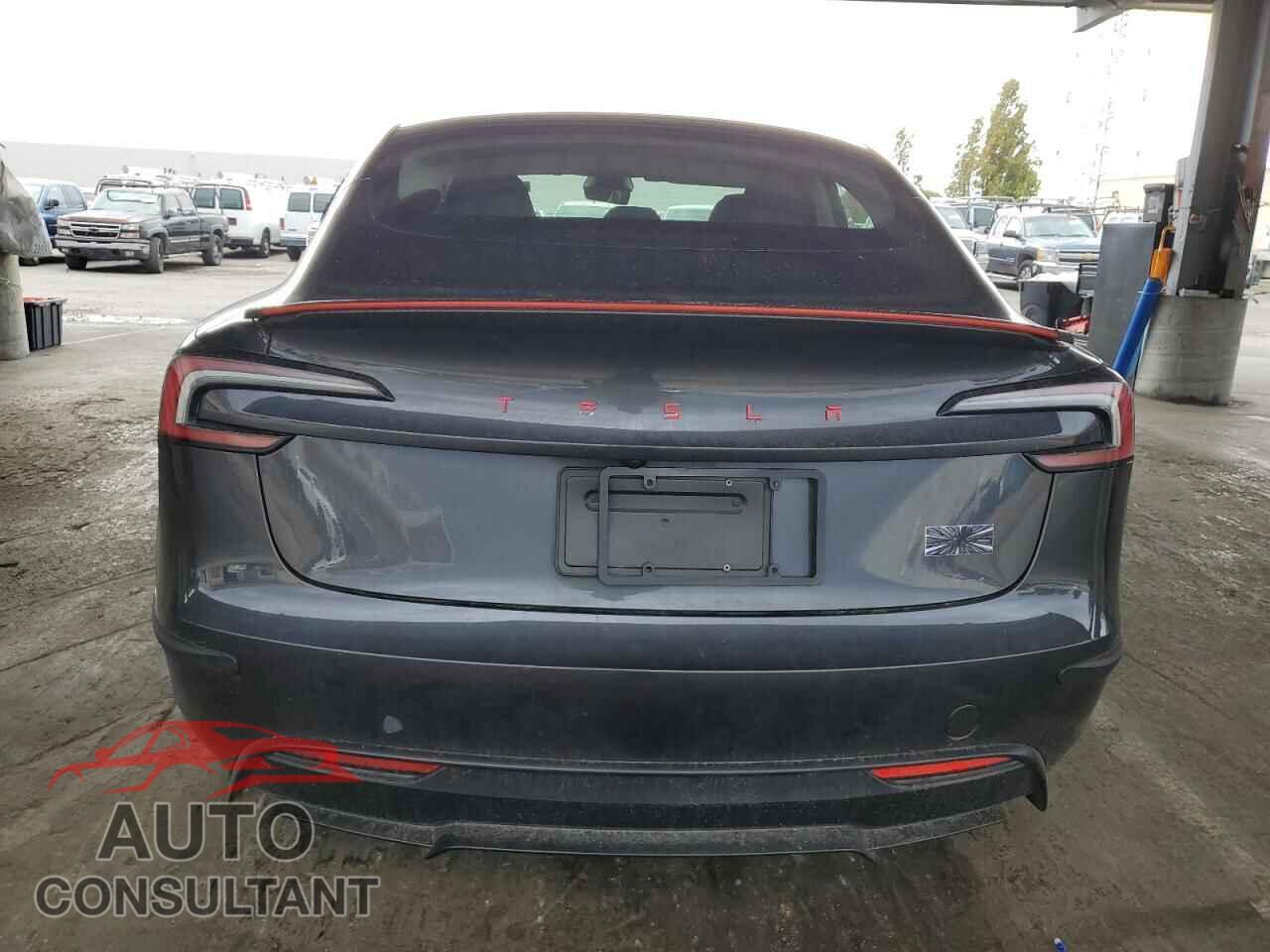 TESLA MODEL 3 2024 - 5YJ3E1ET3RF828131