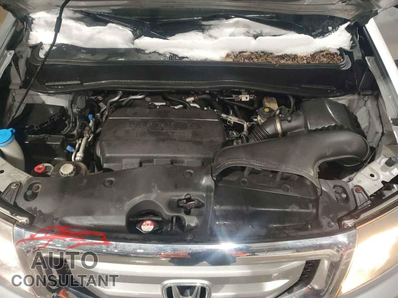 HONDA PILOT 2011 - 5FNYF4H27BB039249