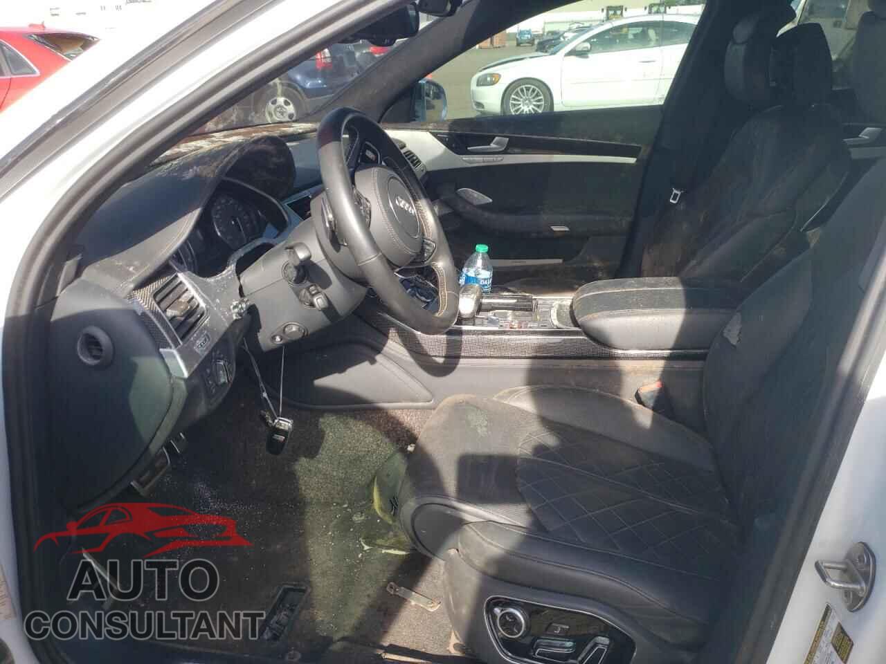 AUDI S8 2013 - WAUD2AFD7DN030503