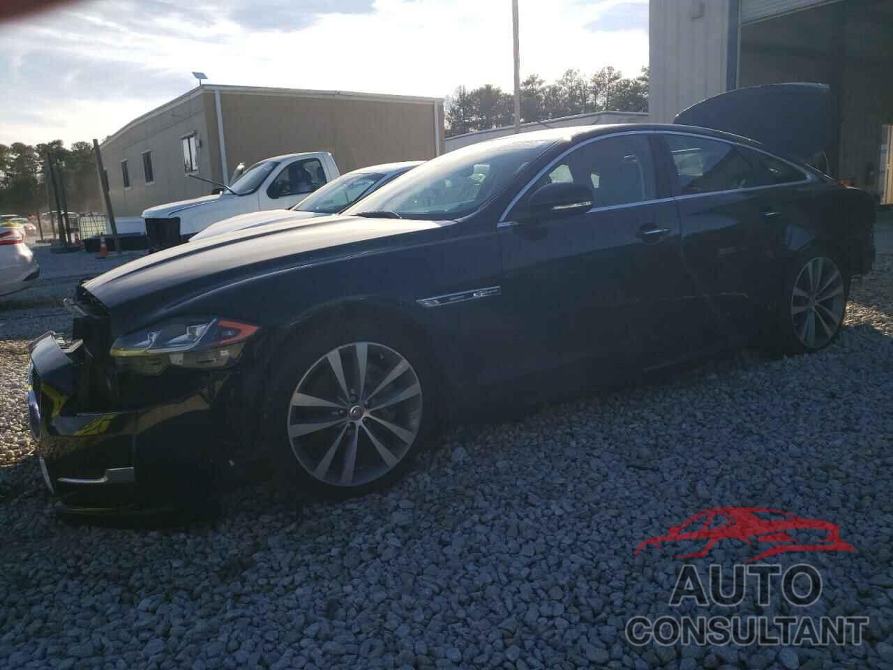 JAGUAR XJ 2018 - SAJWA1C76J8W15792
