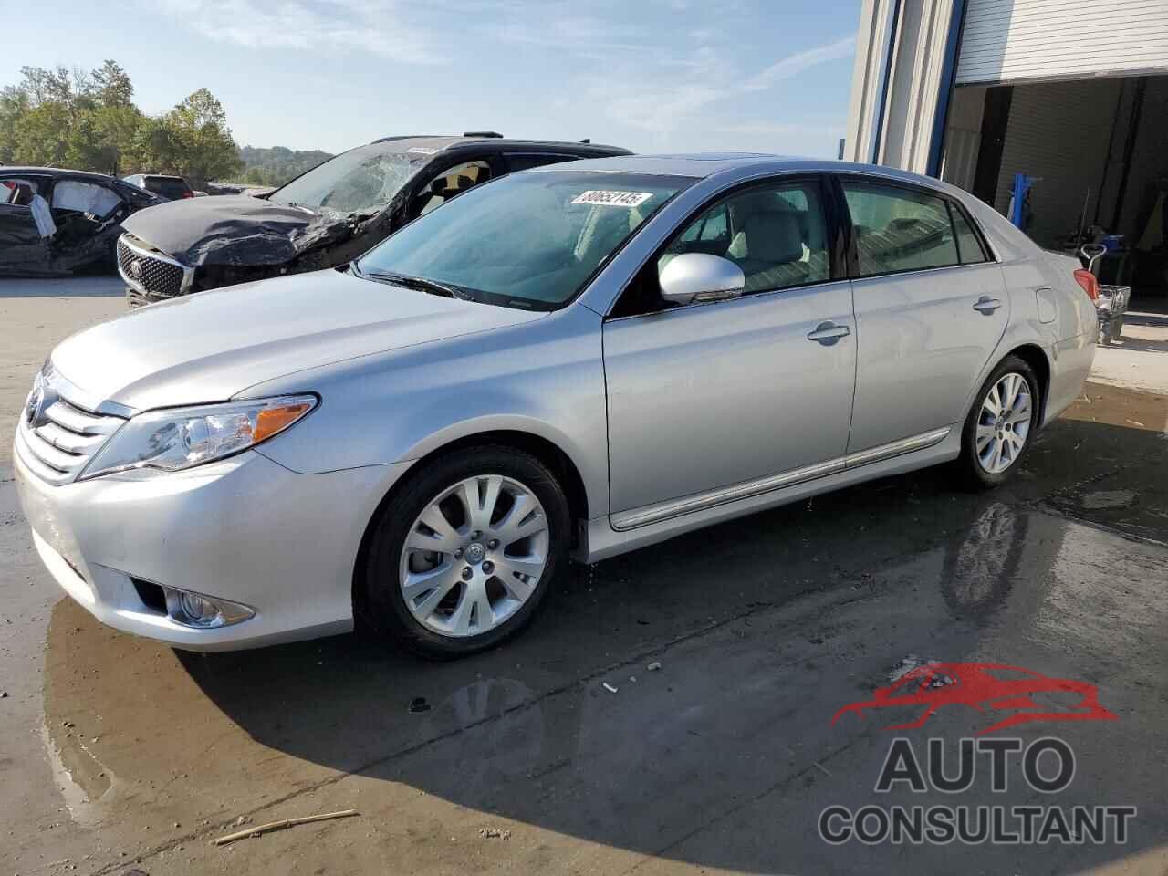 TOYOTA AVALON 2011 - 4T1BK3DB0BU394204