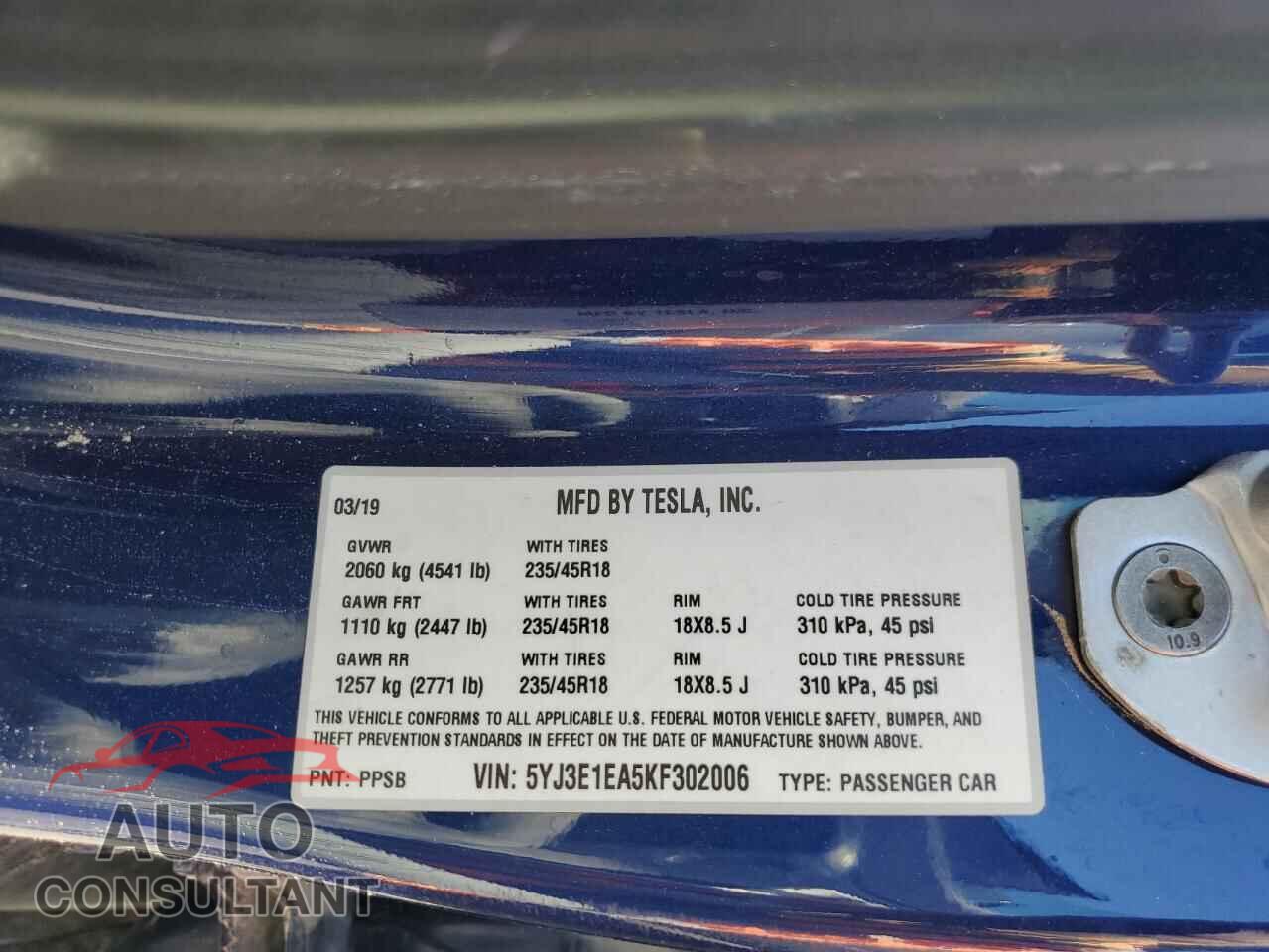 TESLA MODEL 3 2019 - 5YJ3E1EA5KF302006