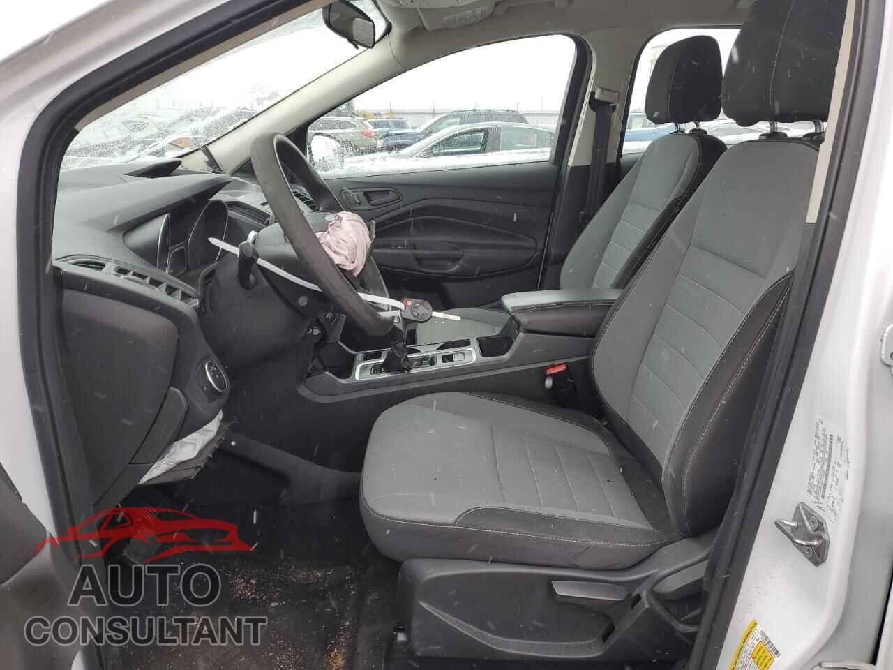 FORD ESCAPE 2017 - 1FMCU0F7XHUD94547