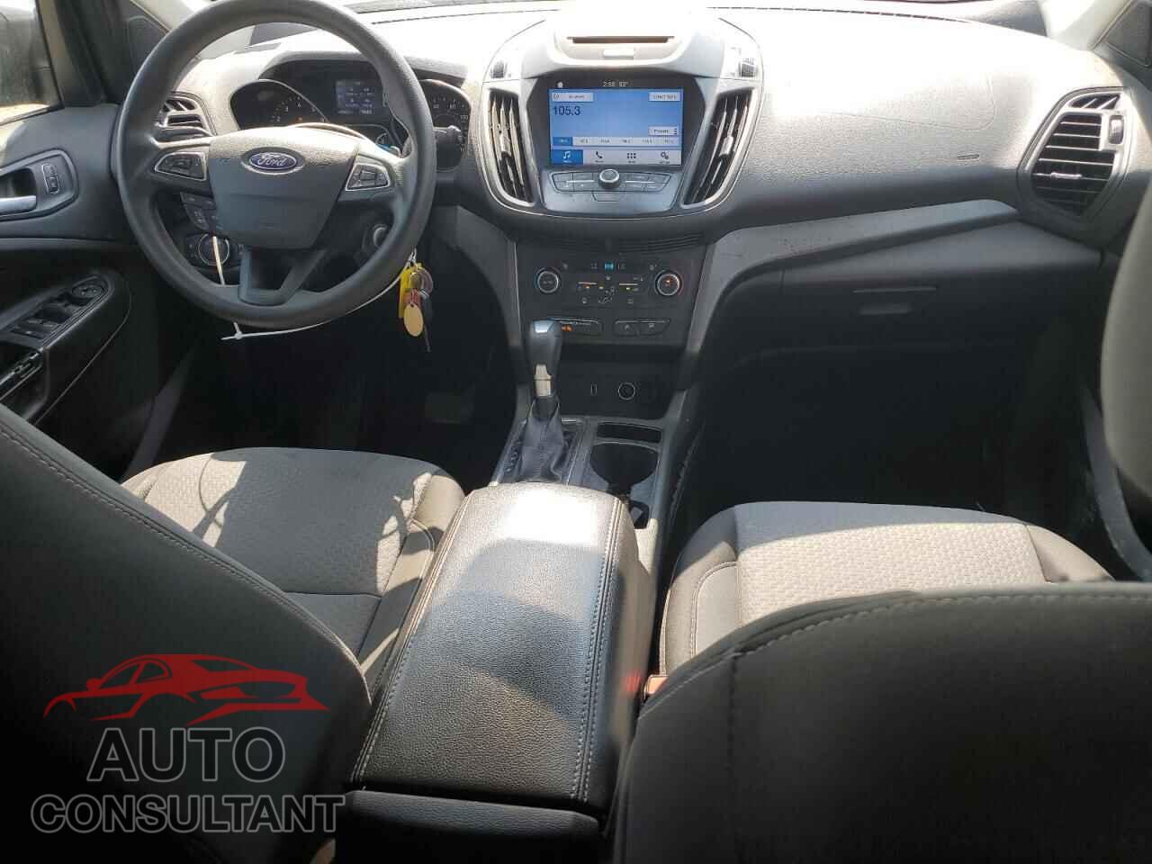 FORD ESCAPE 2017 - 1FMCU0GD0HUE91020