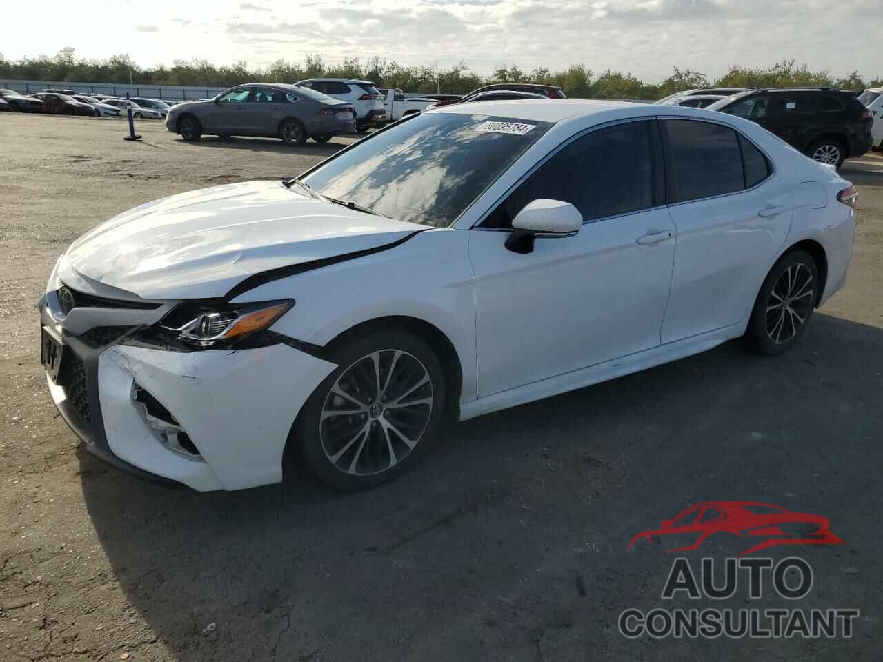 TOYOTA CAMRY 2019 - 4T1B11HK2KU823523