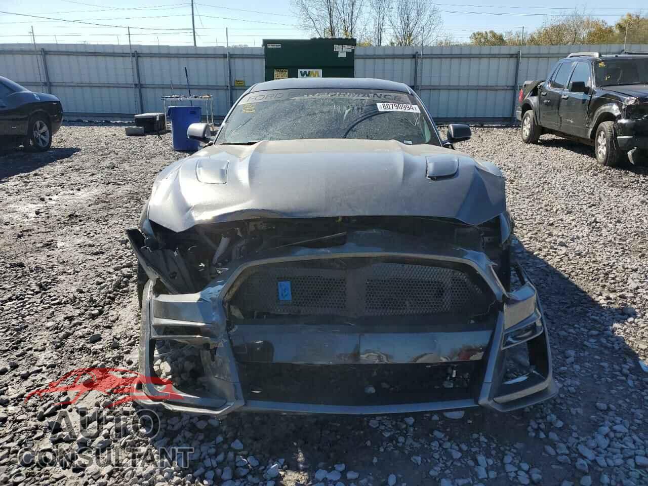 FORD MUSTANG 2017 - 1FA6P8CF7H5270612