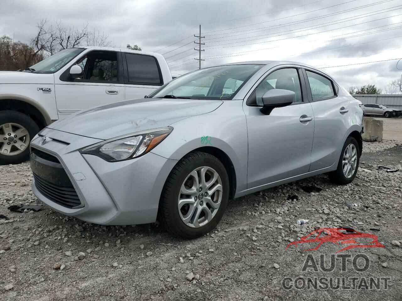 TOYOTA YARIS 2018 - 3MYDLBYV8JY331423