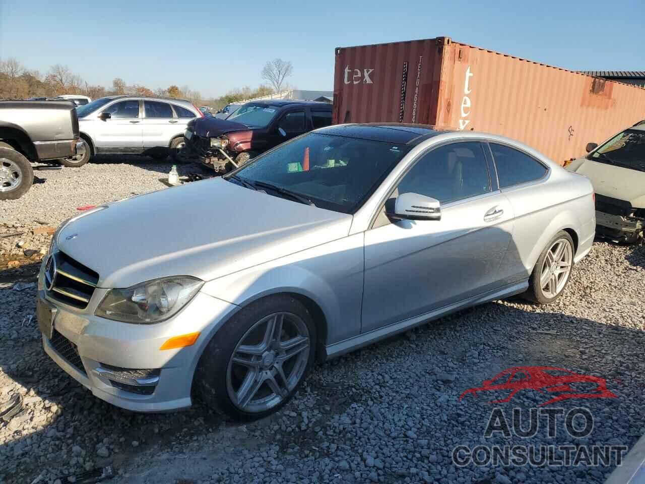 MERCEDES-BENZ C-CLASS 2015 - WDDGJ4HB1FG371389