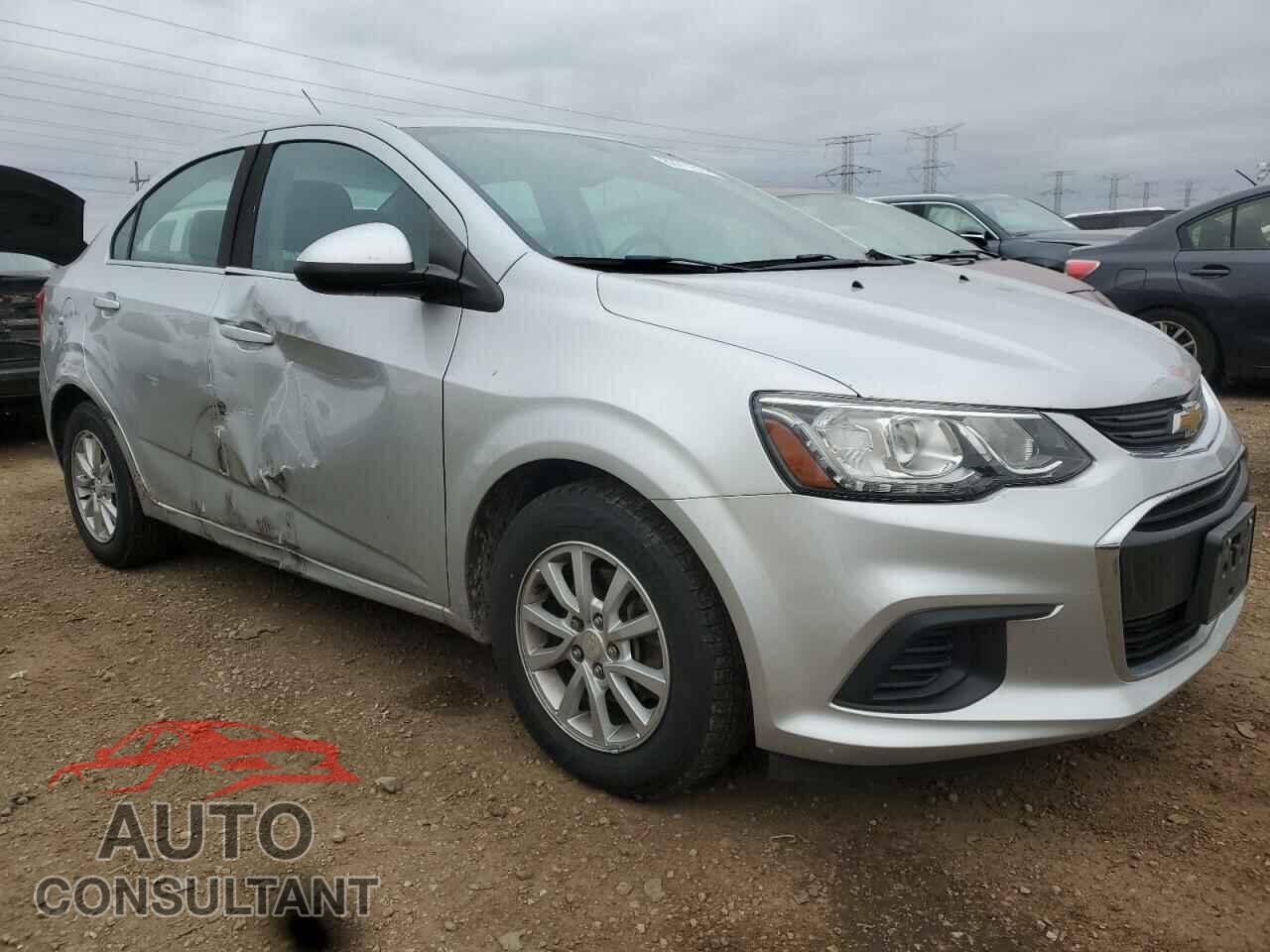 CHEVROLET SONIC 2017 - 1G1JD5SH8H4124250
