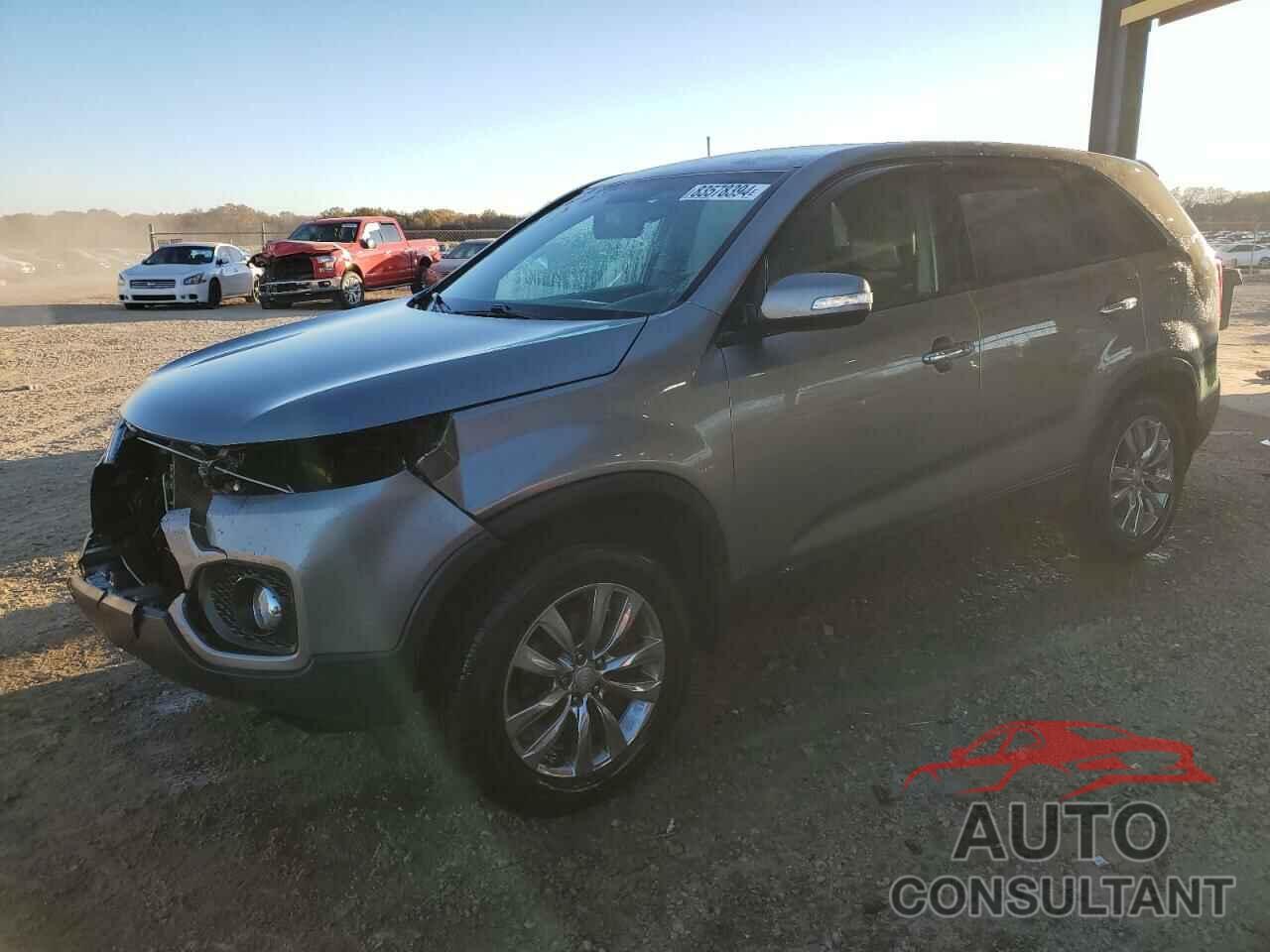 KIA SORENTO 2011 - 5XYKU4A12BG010246