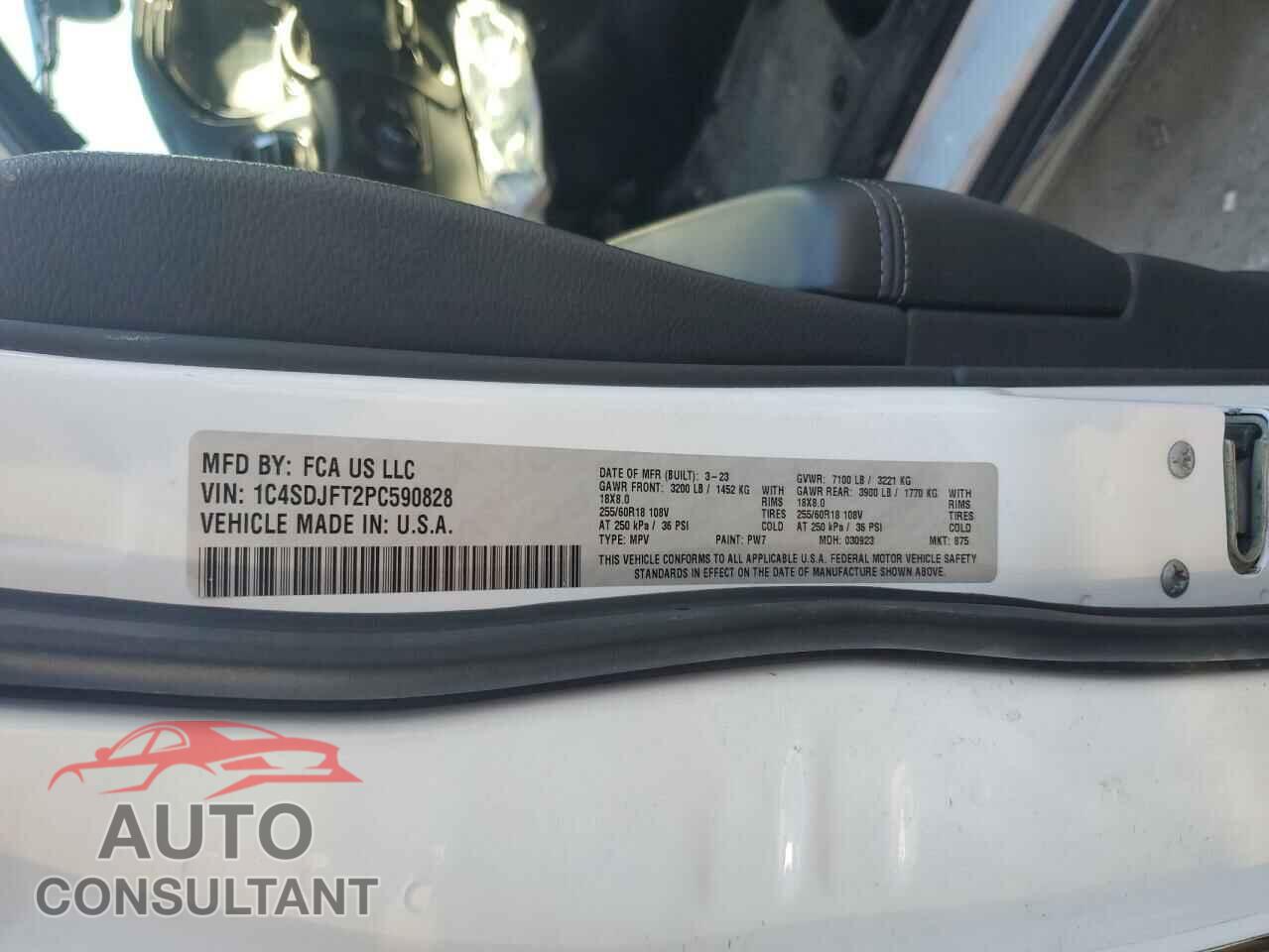 DODGE DURANGO 2023 - 1C4SDJFT2PC590828