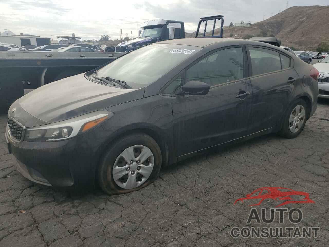 KIA FORTE 2018 - 3KPFL4A73JE222688