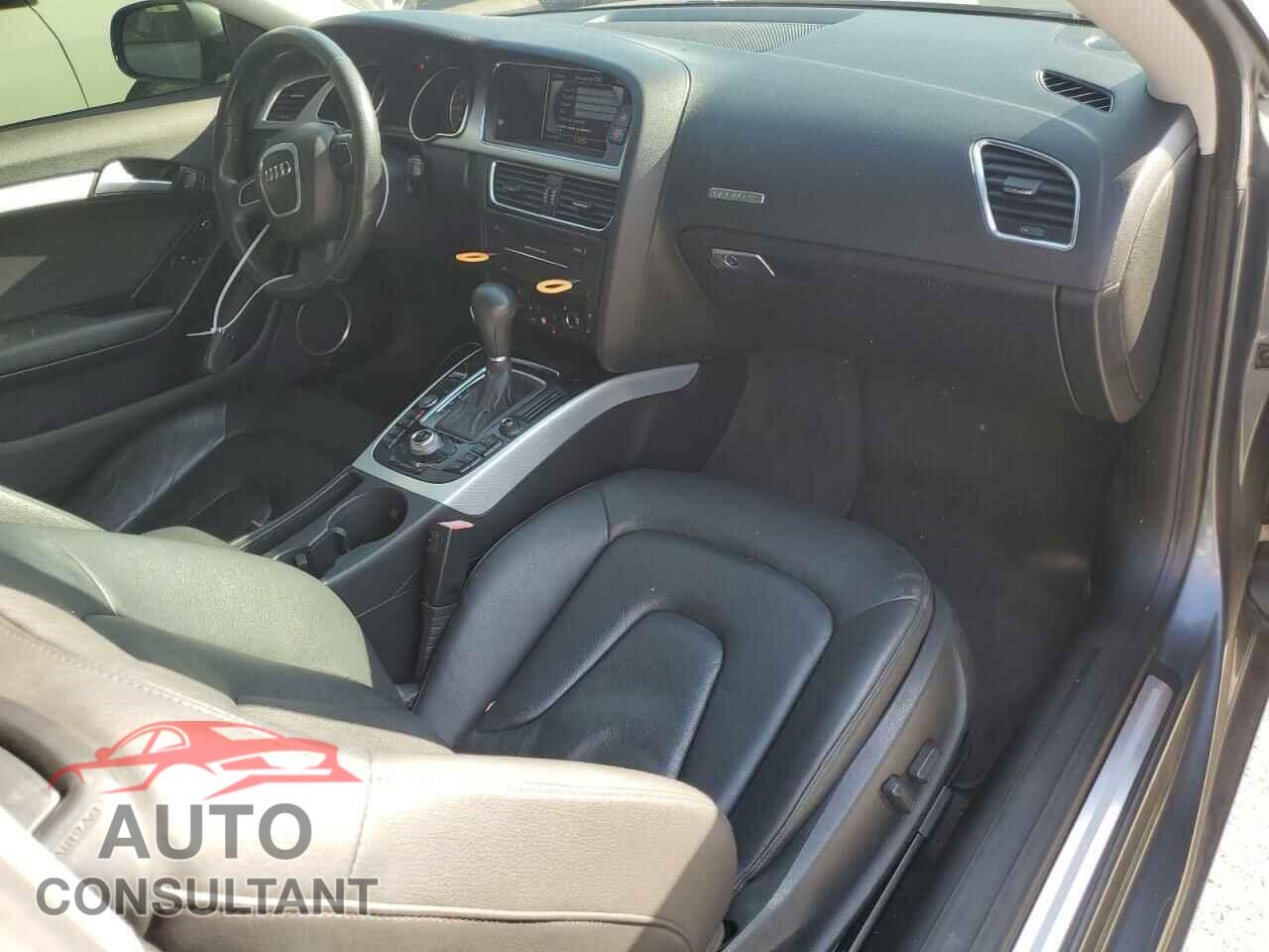 AUDI A5 2012 - WAULFAFR1CA004318
