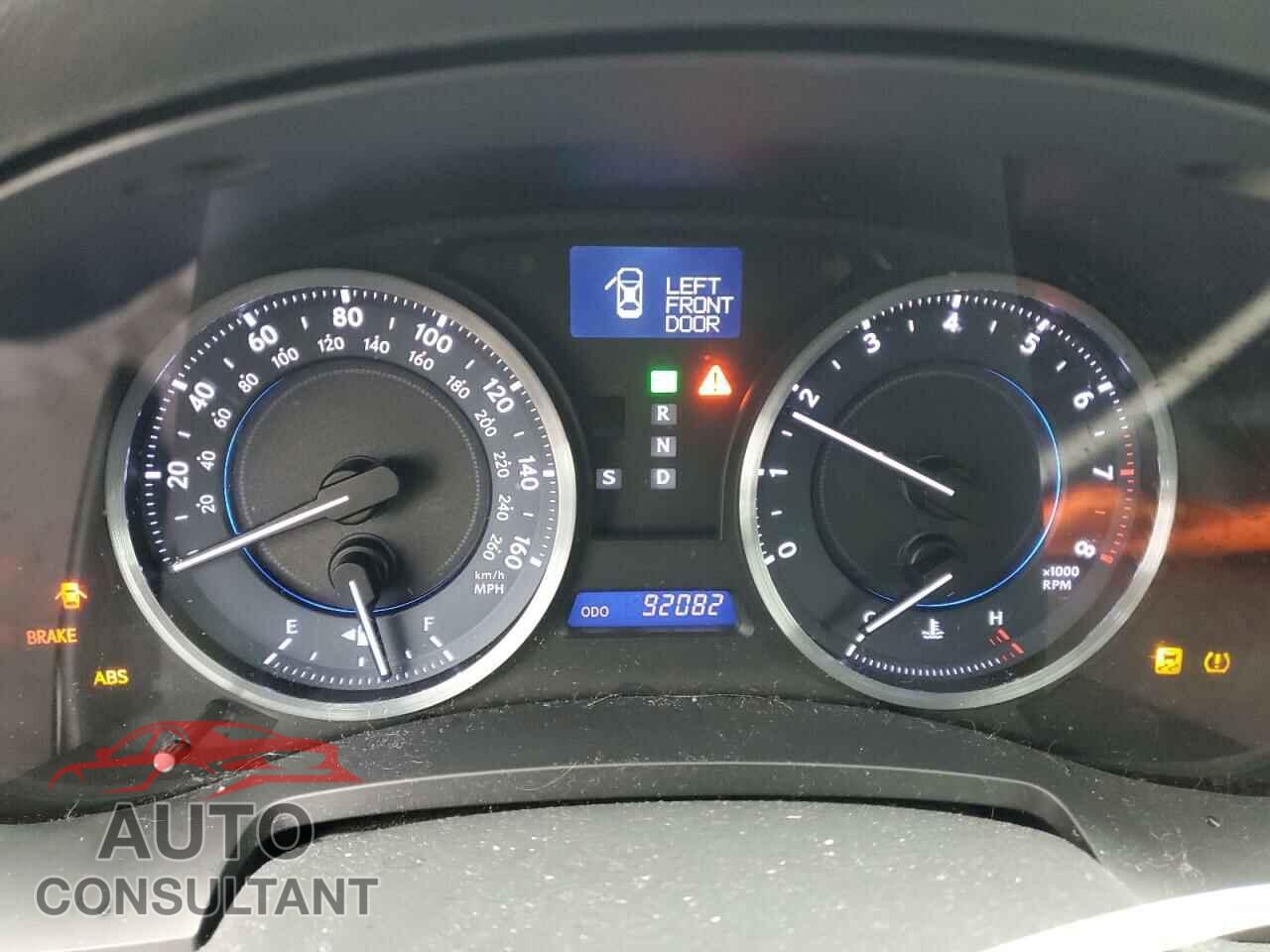 LEXUS IS 2012 - JTHCF5C24C5055899