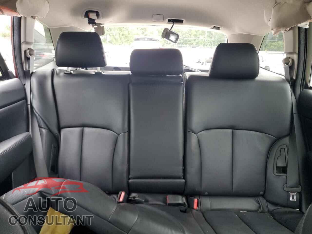 SUBARU OUTBACK 2014 - 4S4BRDMC4E2200526