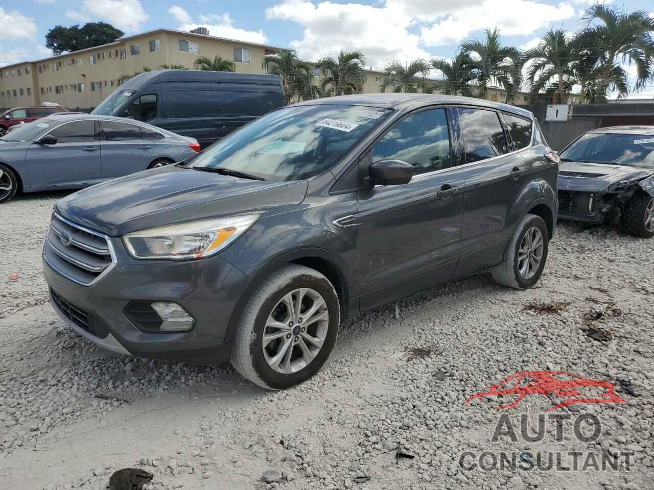 FORD ESCAPE 2017 - 1FMCU0GD9HUF02273