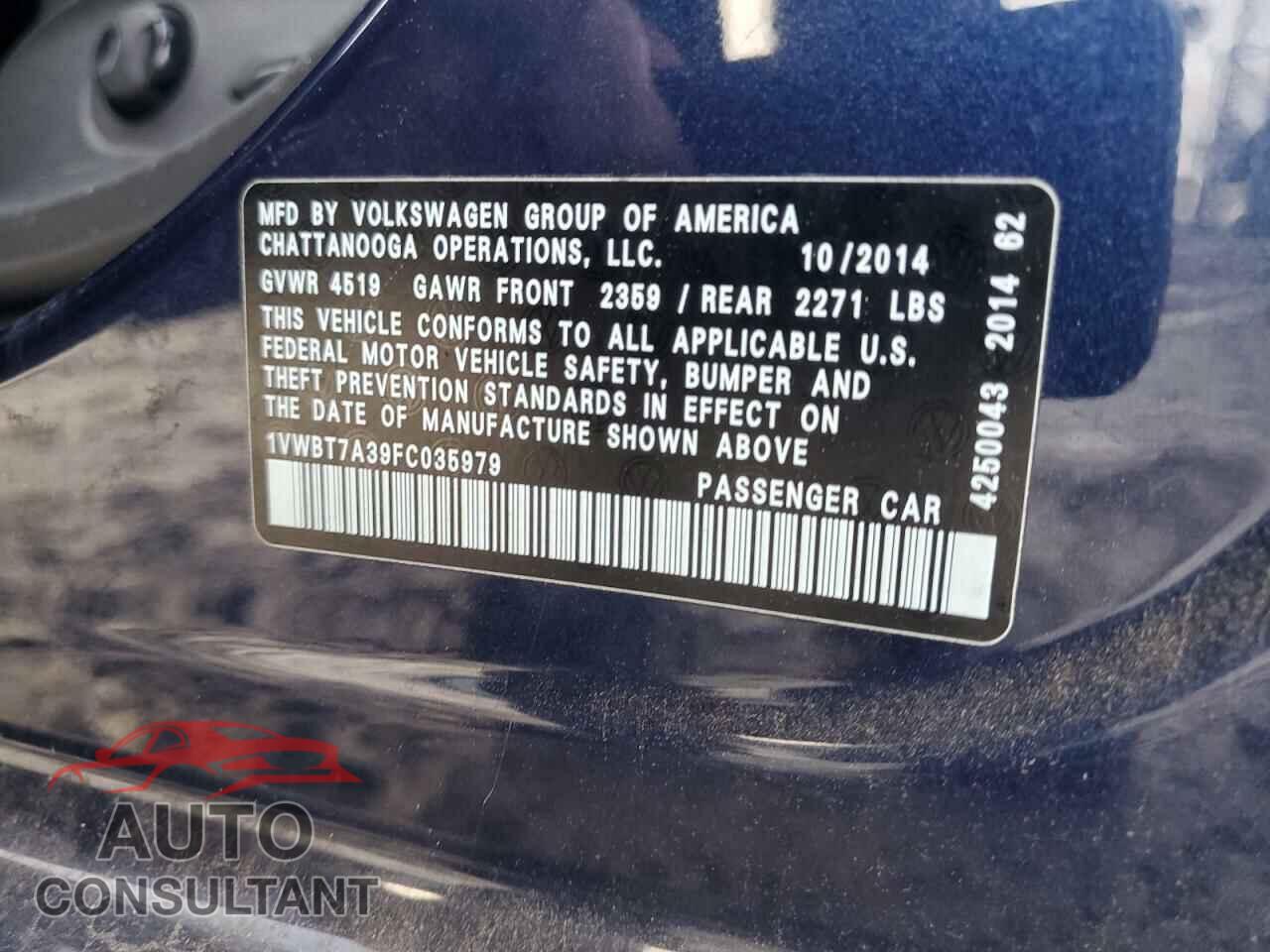 VOLKSWAGEN PASSAT 2015 - 1VWBT7A39FC035979
