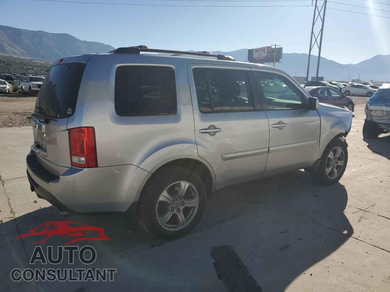 HONDA PILOT 2012 - 5FNYF3H5XCB013203