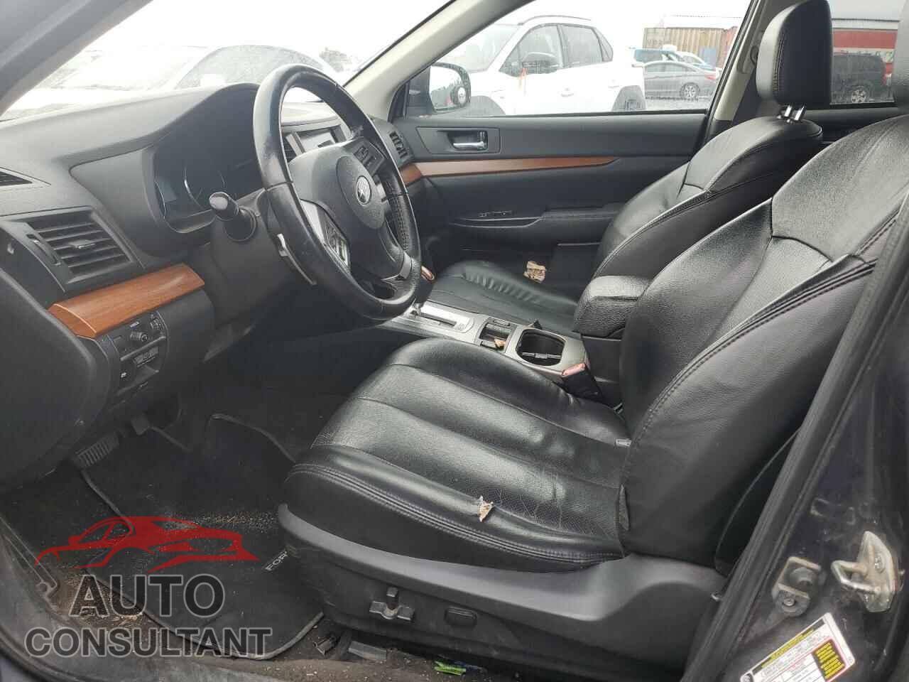 SUBARU OUTBACK 2013 - 4S4BRGLC8D3256111