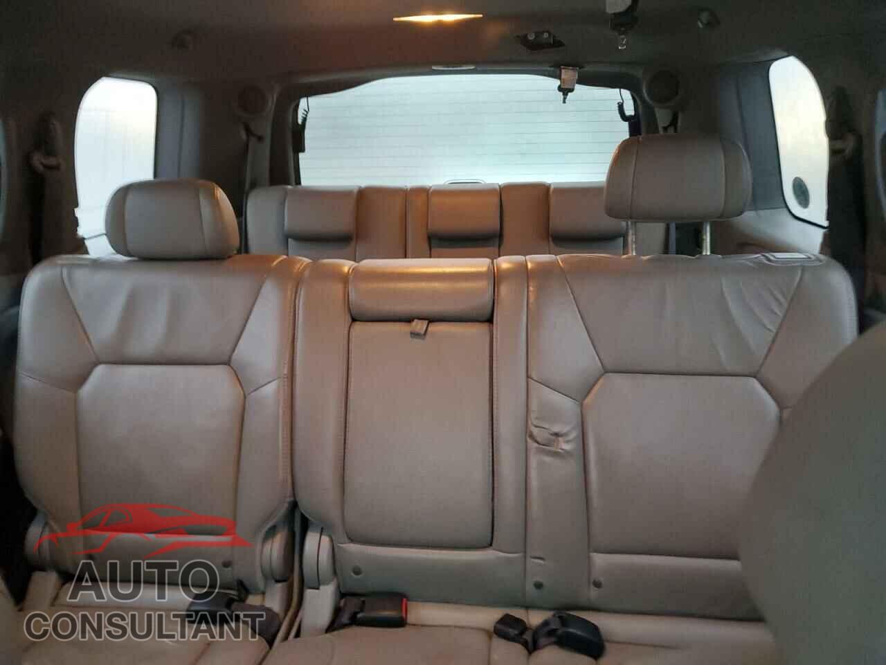 HONDA PILOT 2011 - 5FNYF4H72BB031118