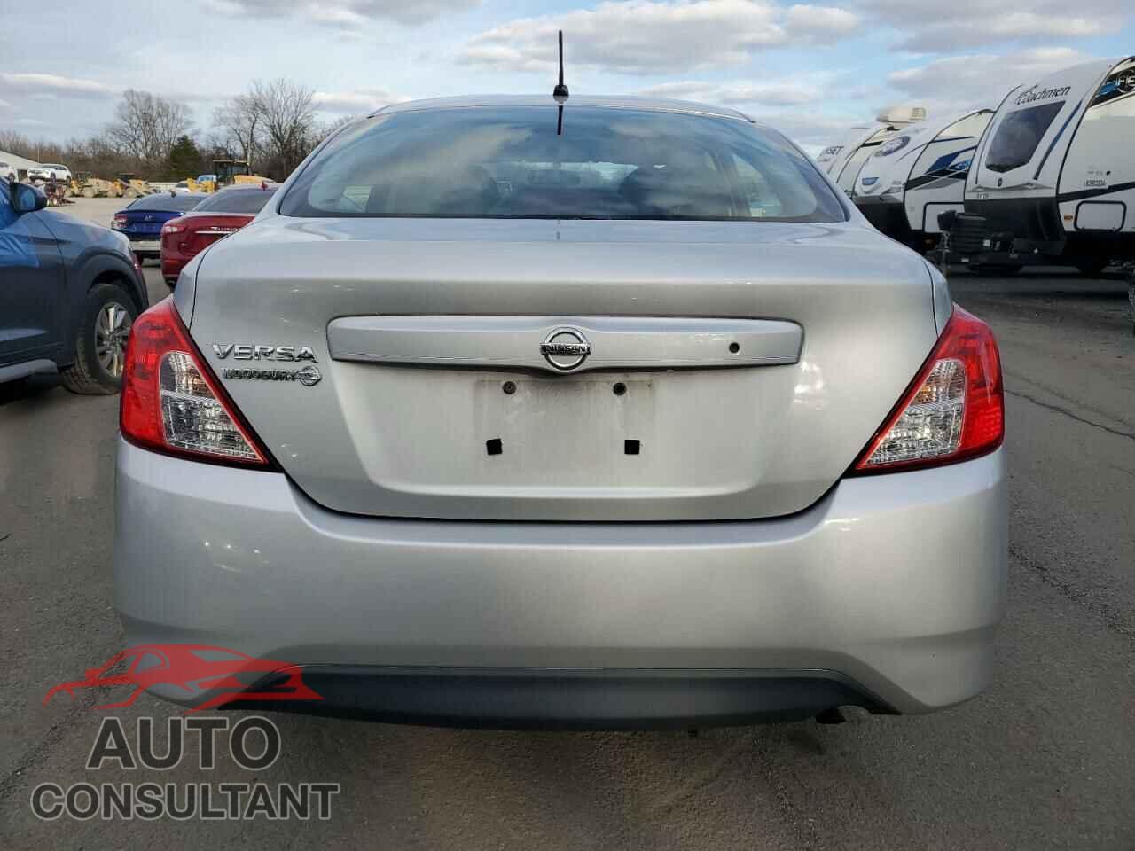 NISSAN VERSA 2015 - 3N1CN7AP1FL847370
