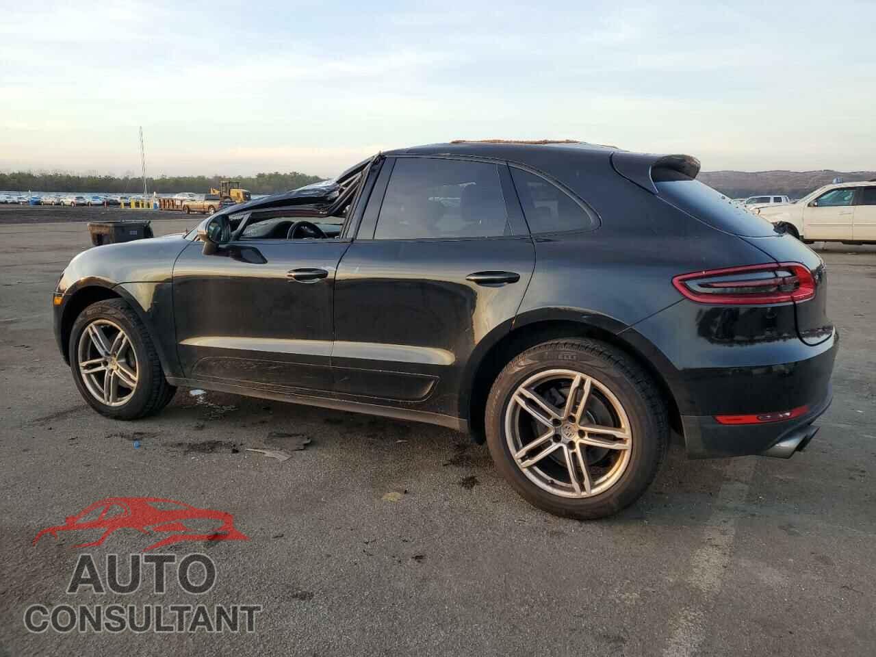 PORSCHE MACAN 2018 - WP1AA2A58JLB05777