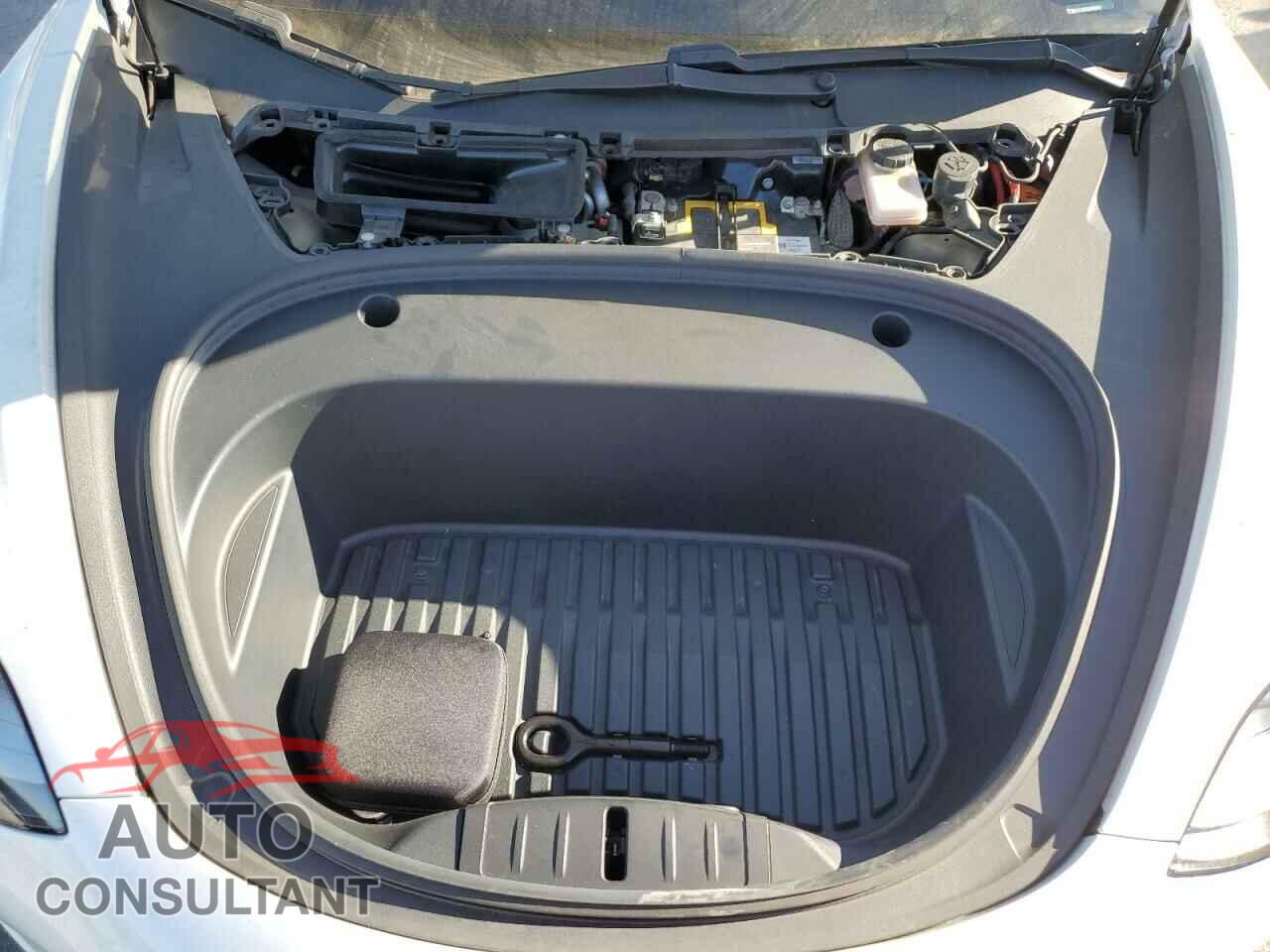 TESLA MODEL 3 2021 - 5YJ3E1EA1MF878520