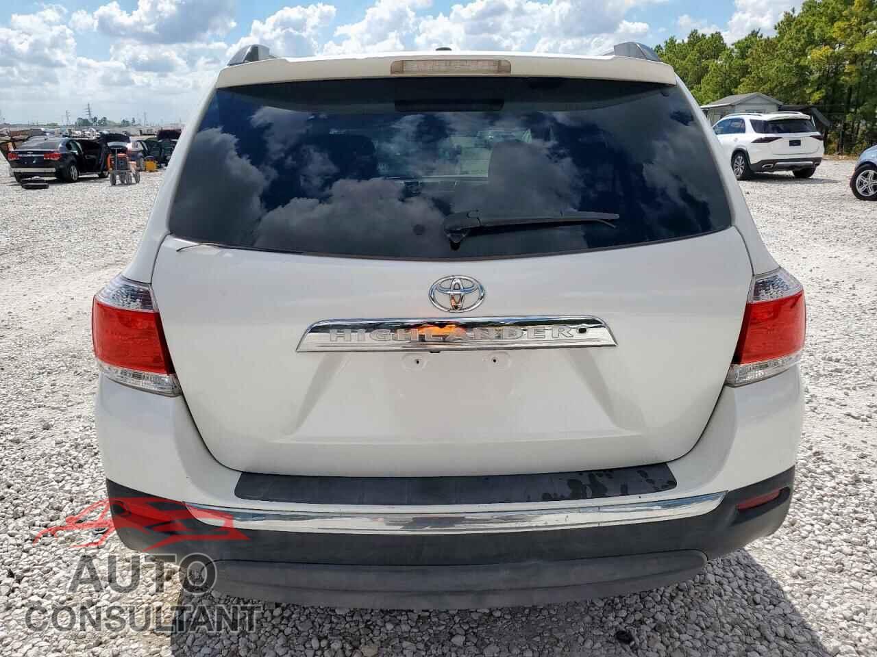 TOYOTA HIGHLANDER 2011 - 5TDYK3EH8BS037133