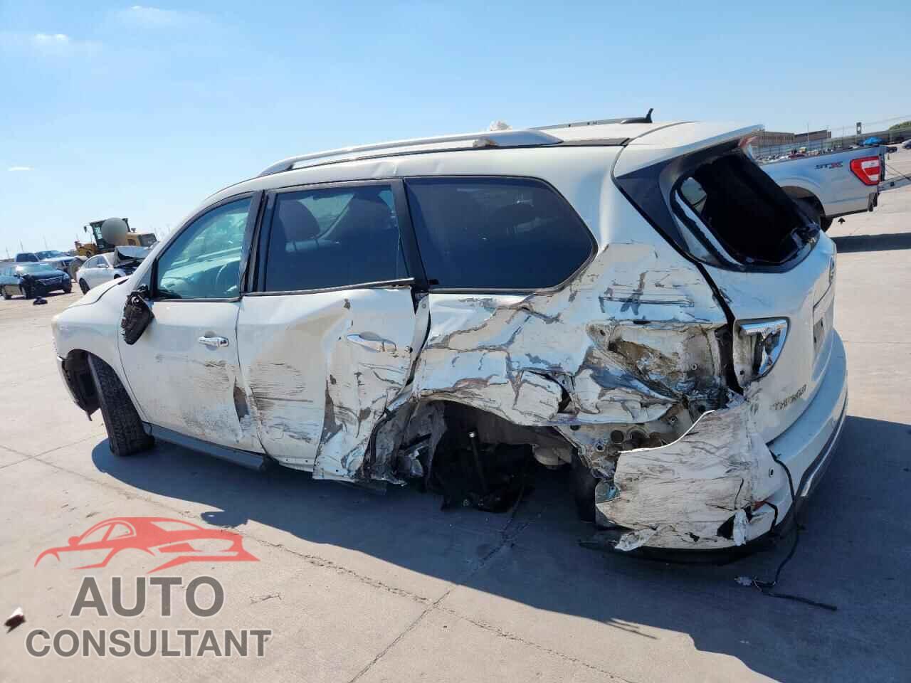 NISSAN PATHFINDER 2013 - 5N1AR2MNXDC609527