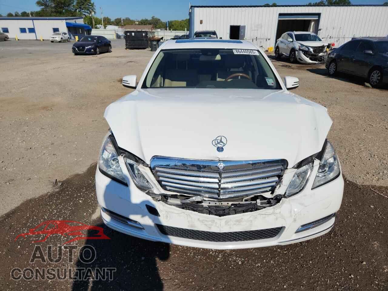 MERCEDES-BENZ E-CLASS 2013 - WDDHF5KB8DA710024