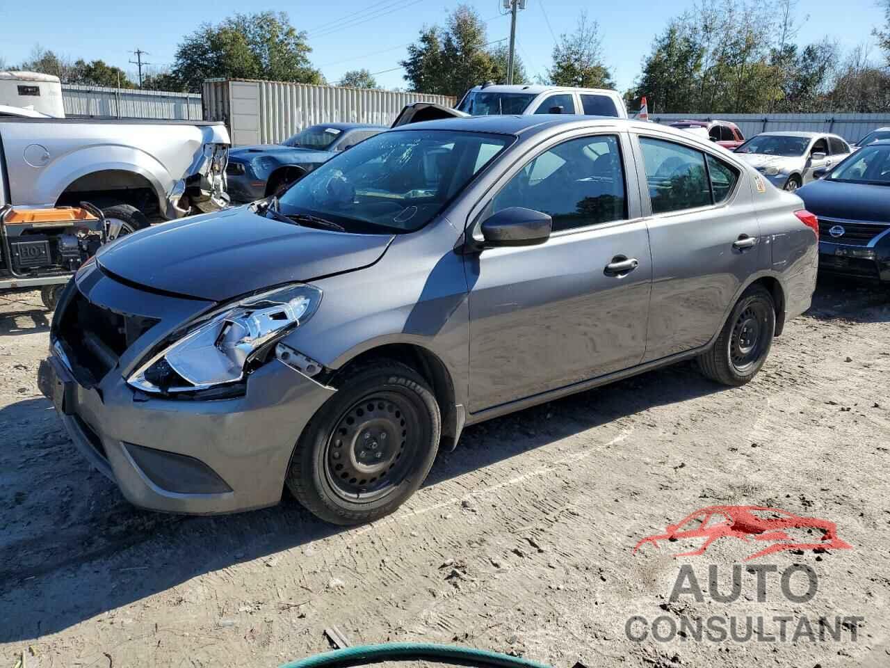 NISSAN VERSA 2018 - 3N1CN7APXJL826557