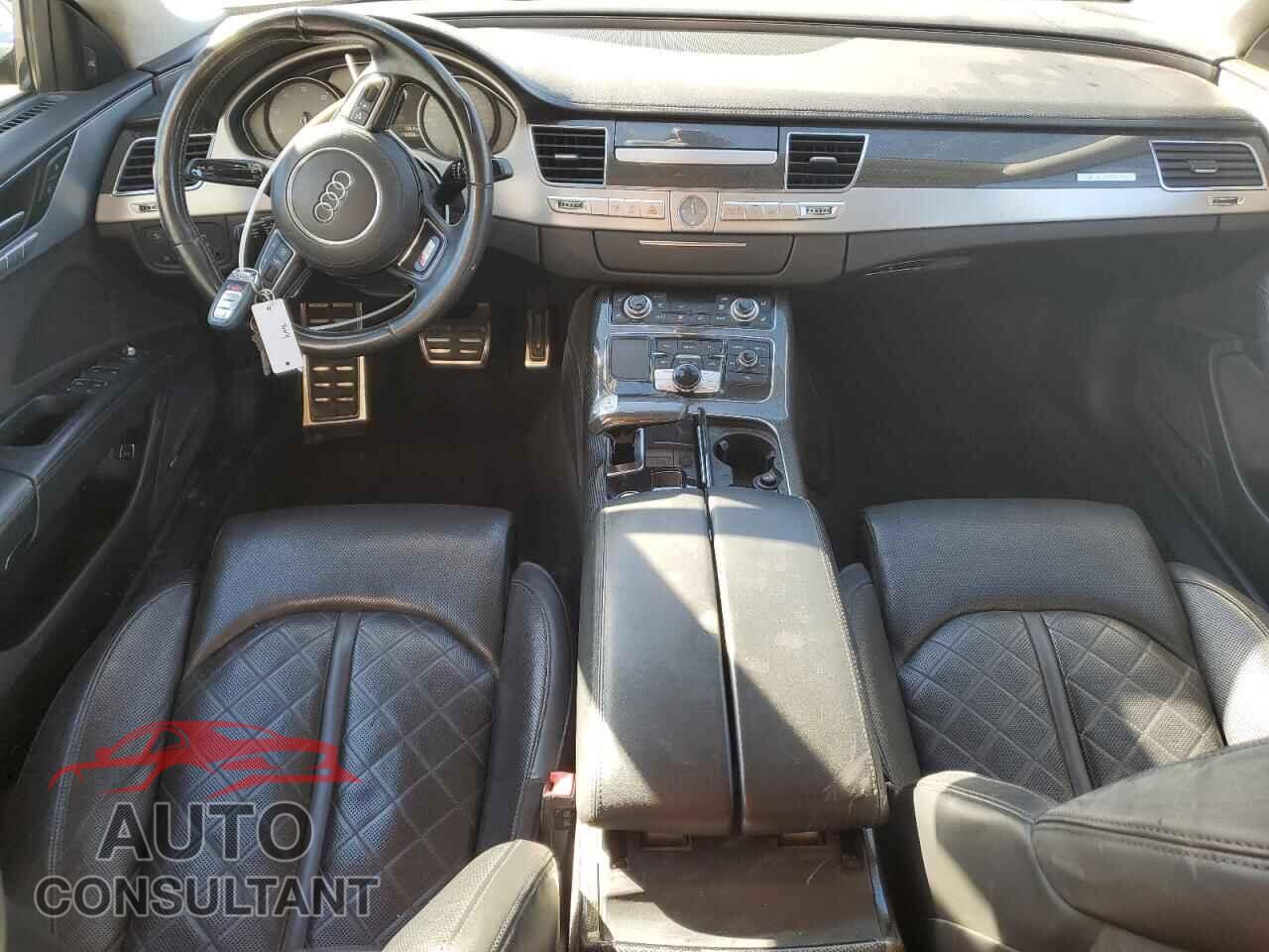 AUDI S8 2014 - WAUD2AFD3EN005115