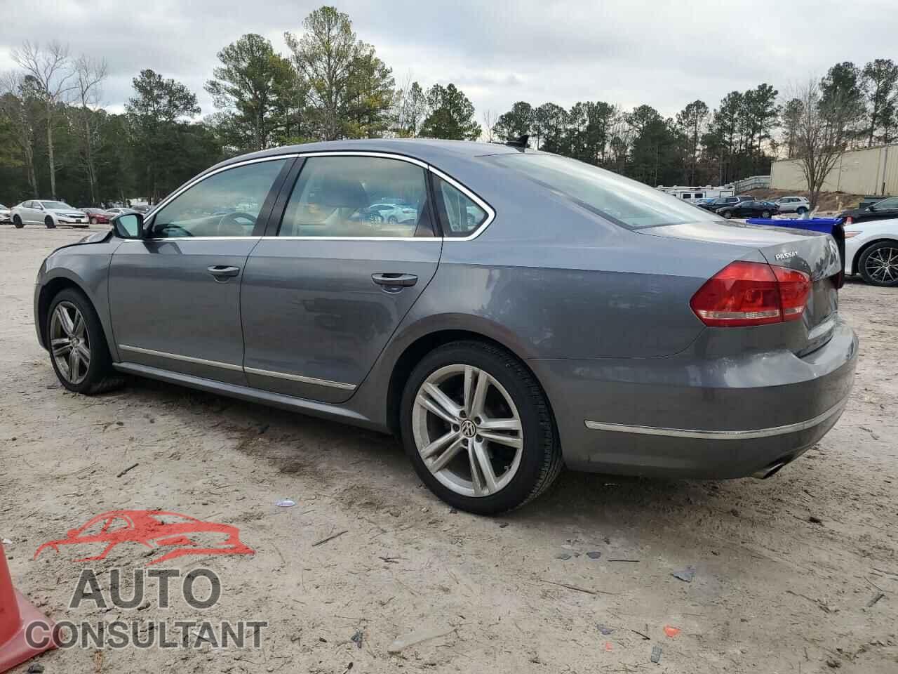 VOLKSWAGEN PASSAT 2013 - 1VWCH7A31DC097718