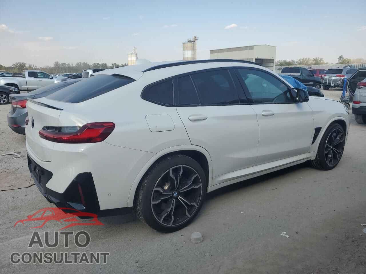 BMW X4 M 2023 - 5YM23EC06P9P53473