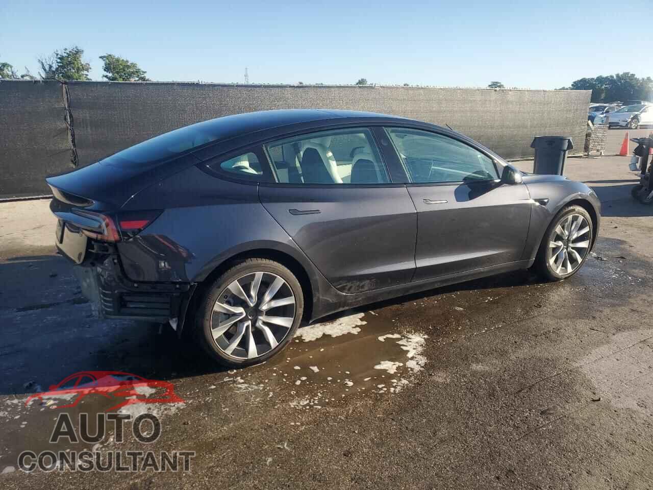 TESLA MODEL 3 2024 - 5YJ3E1EA8RF799305