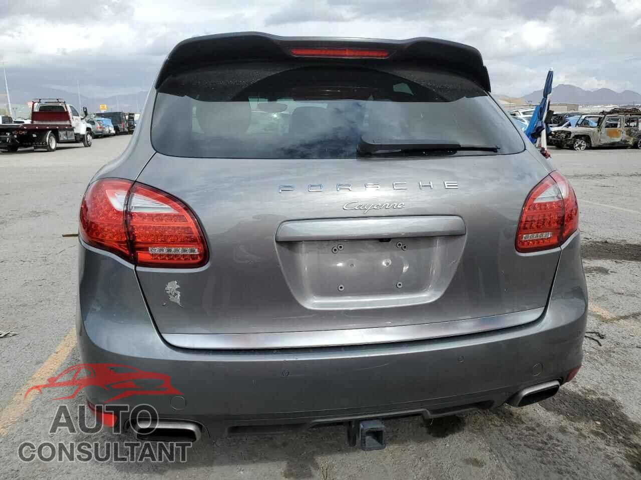 PORSCHE CAYENNE 2014 - WP1AA2A24ELA04893