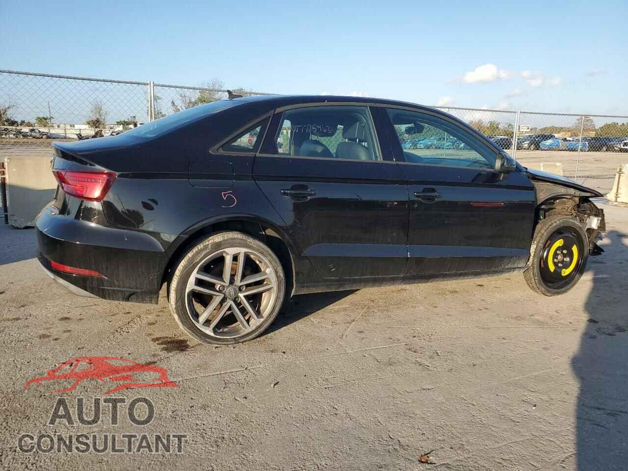 AUDI A3 2018 - WAUAUGFF0J1037877