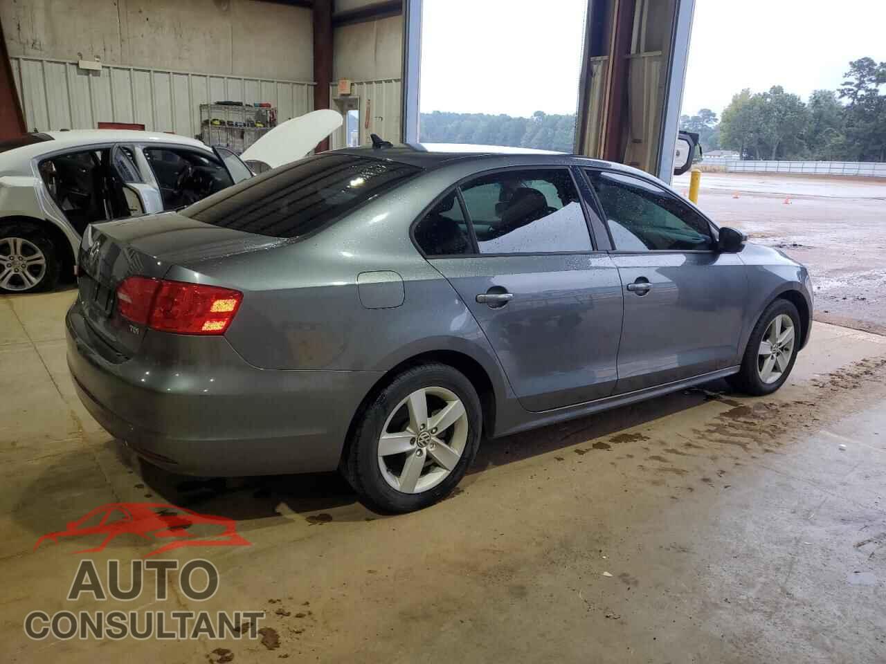 VOLKSWAGEN JETTA 2012 - 3VW3L7AJ8CM067657