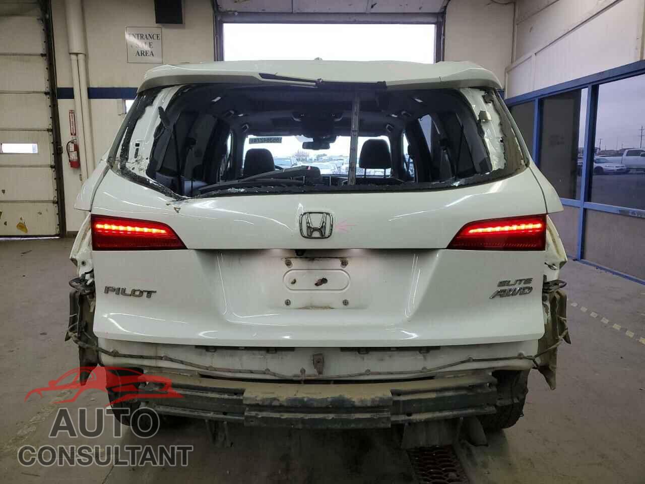 HONDA PILOT 2017 - 5FNYF6H06HB050049