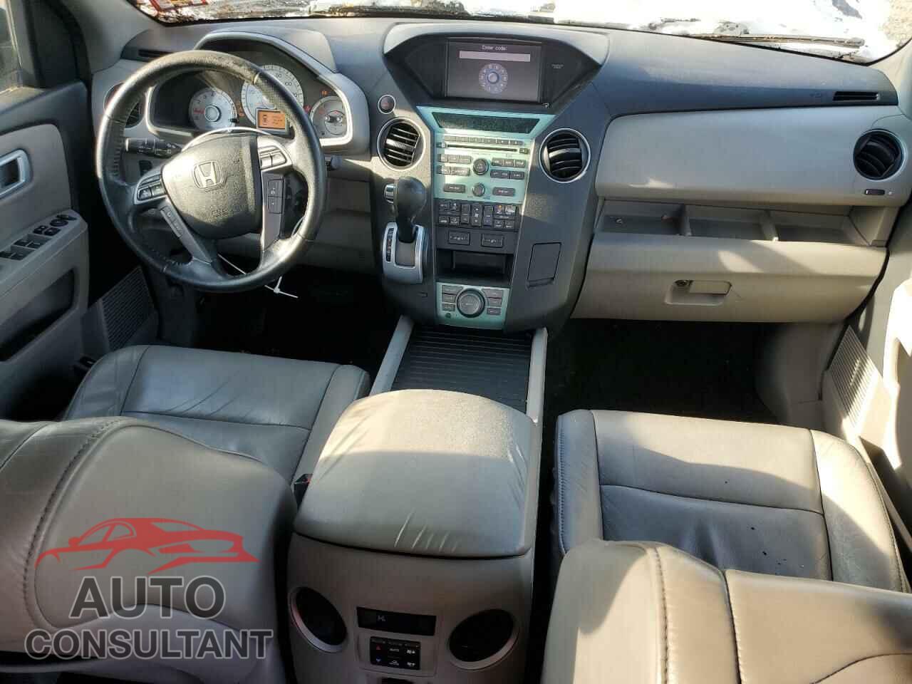 HONDA PILOT 2011 - 5FNYF4H78BB049610