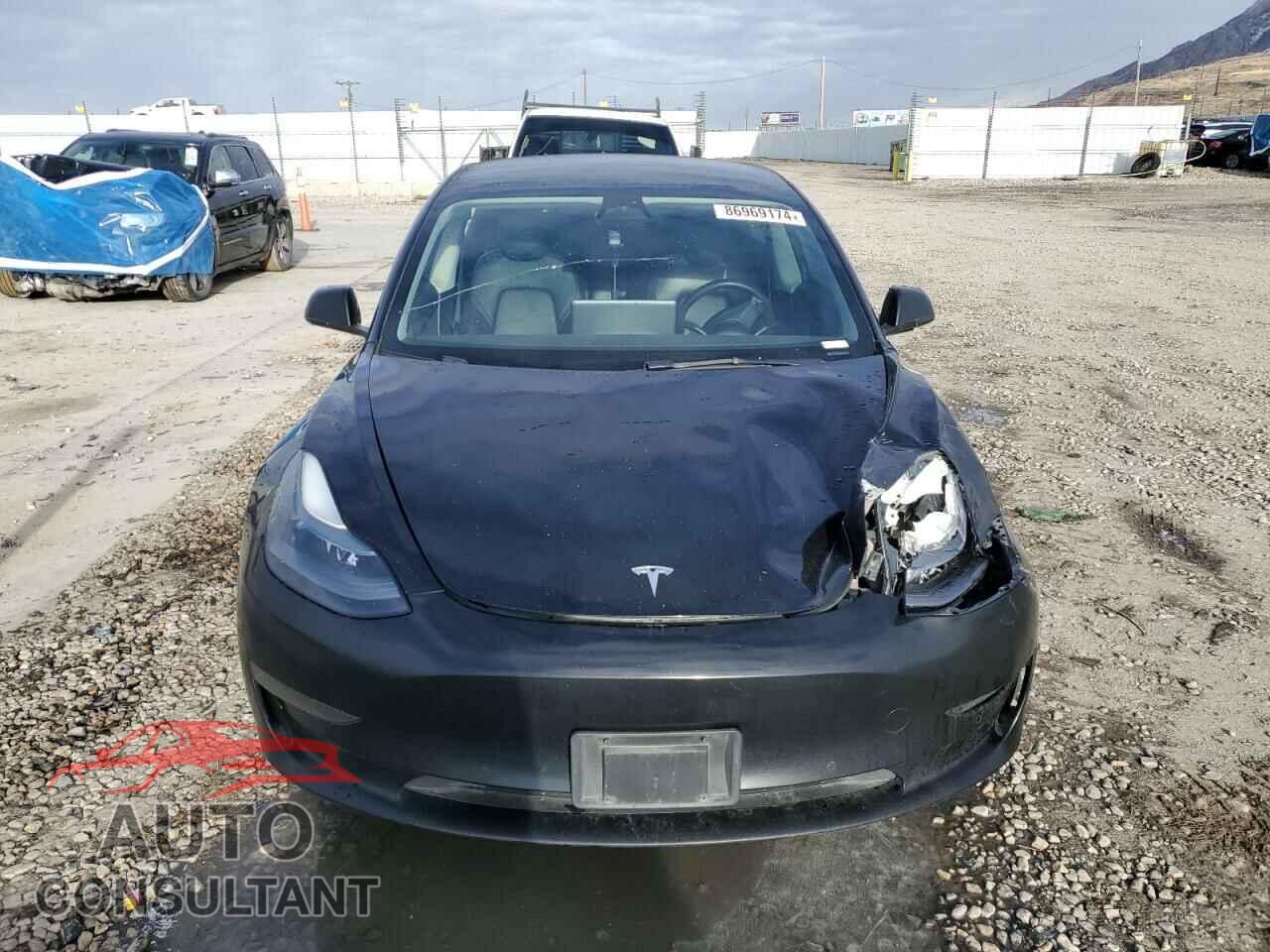 TESLA MODEL 3 2022 - 5YJ3E1EB5NF125535