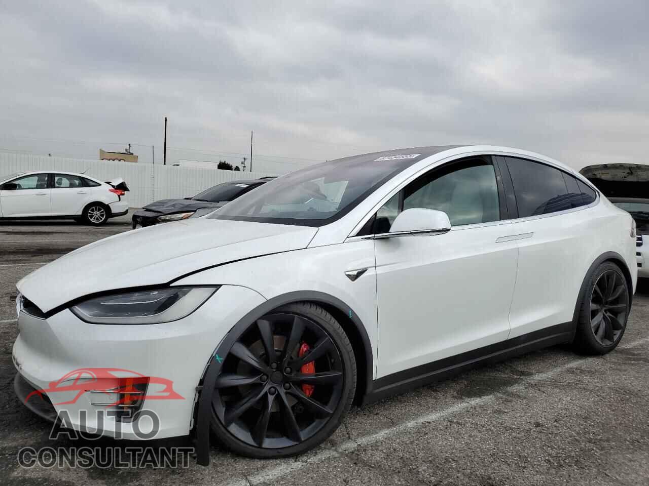 TESLA MODEL X 2019 - 5YJXCBE42KF193396